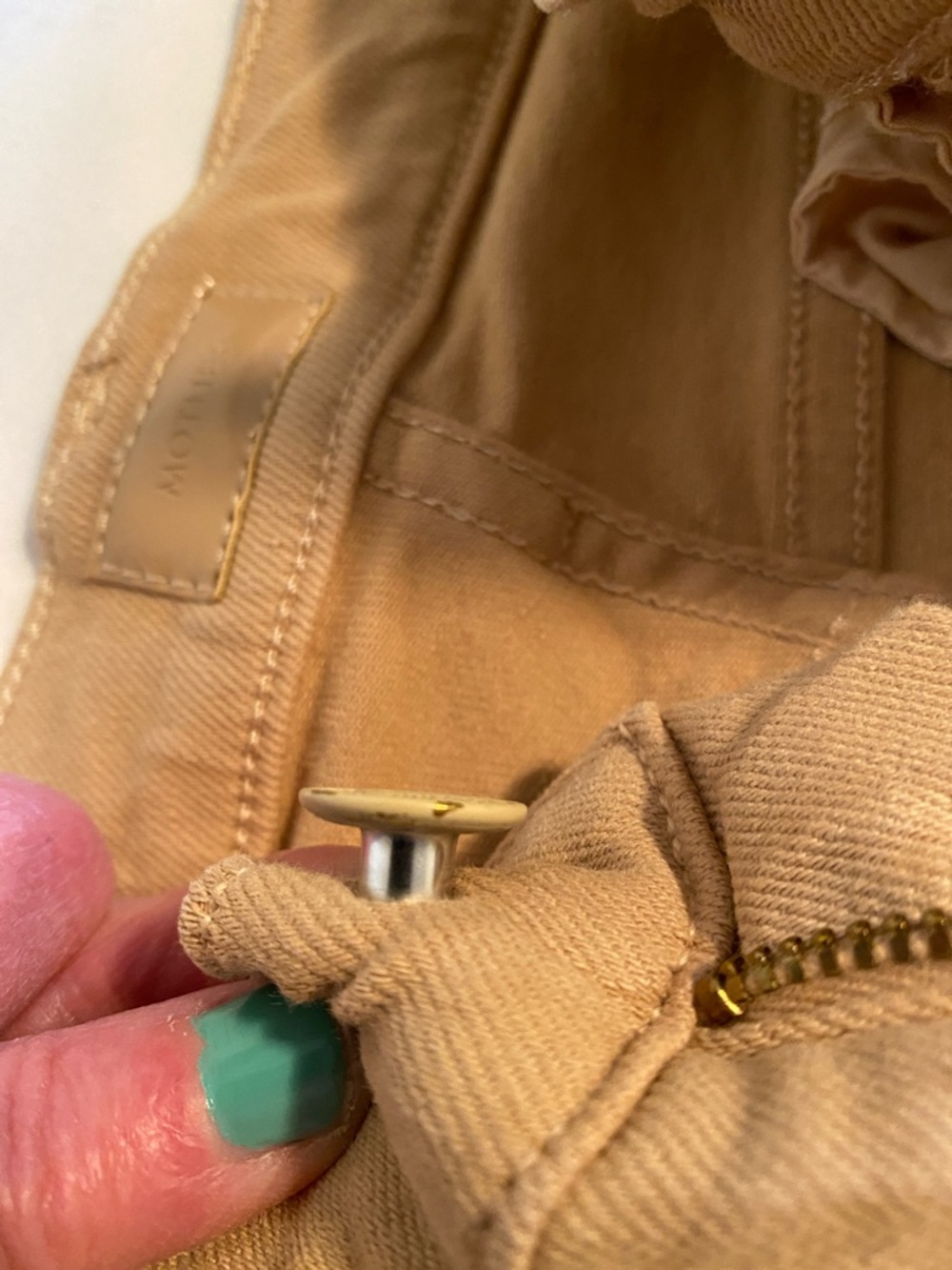 MOTHER High Waisted Weekender Skimp
in Second Chance (Sand Wash) Size 27 - Picture 15 of 16